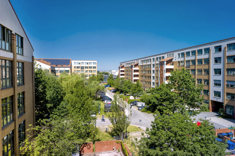Ausgebaute Büroetage und Erdgeschoss in Berlin-Marzahn | 23 Büros+Meetingräume | Highspeed-Internet - Objektansicht