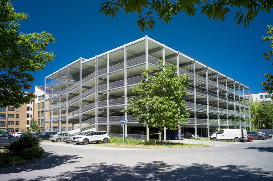 Ausgebaute Büroetage und Erdgeschoss in Berlin-Marzahn | 23 Büros+Meetingräume | Highspeed-Internet - Parkhaus
