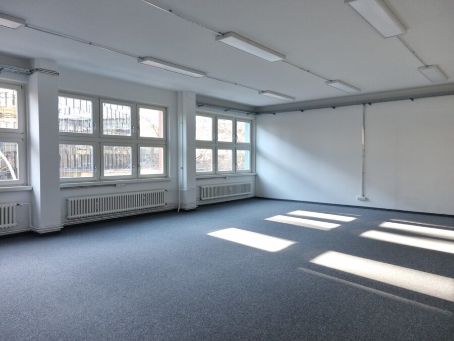 Moderne Büroeinheit in der Kaiserin-Augusta-Allee in Berlin Alt-Moabit - Datenverkabelung CAT 7 - Innenansicht